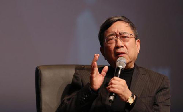 余秋雨为啥身败名裂,老梁讲余秋雨完整版