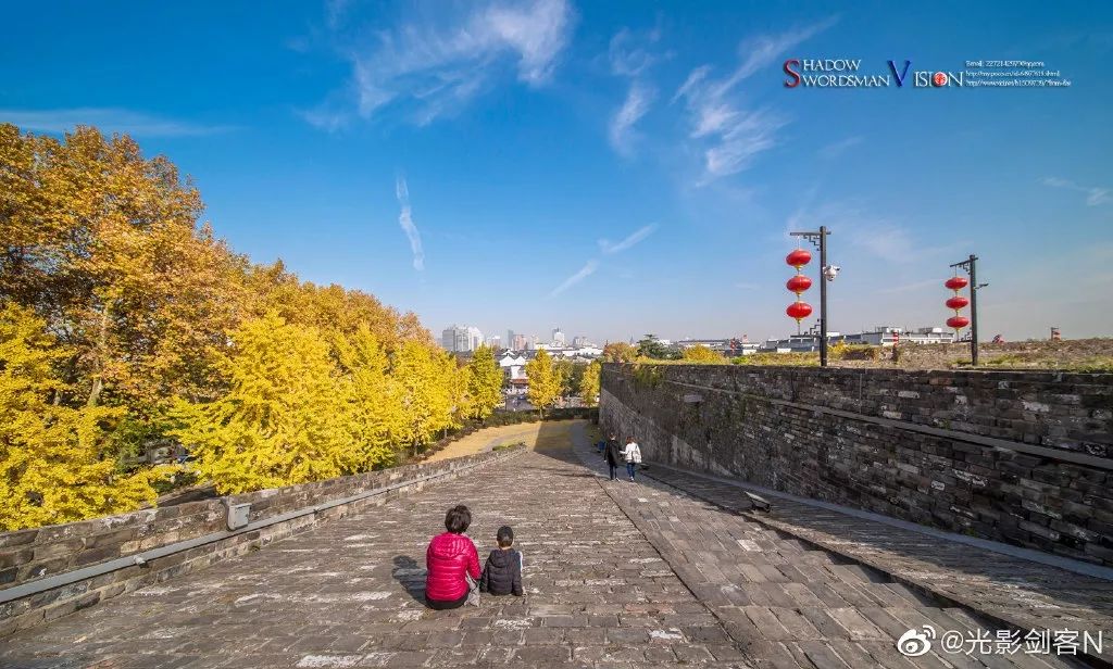 一到秋天南京就成了金陵,一入秋南京就成了金陵