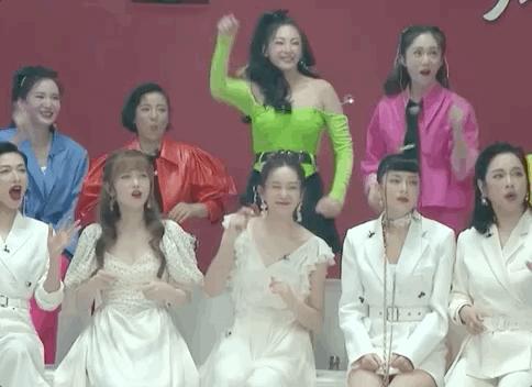 “浪姐”江湖里的捧场王，真诚又圈粉的夸人模式你get到了吗？
