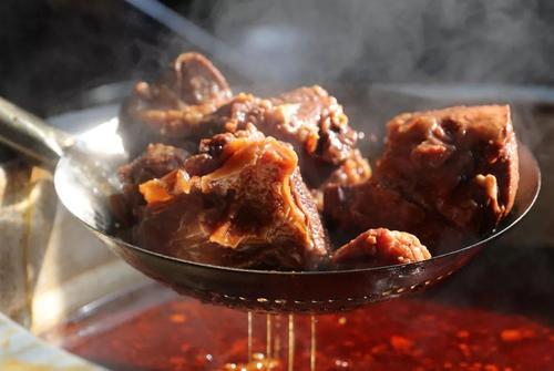 市场上酱牛肉55一斤,酱牛肉一斤成本多少钱