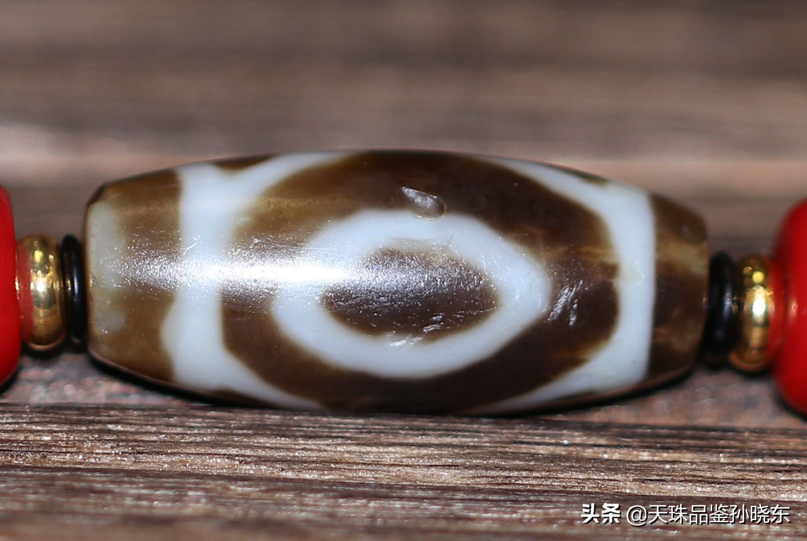 网上几块钱买的天珠都是什么材质,市面上几百块的天珠