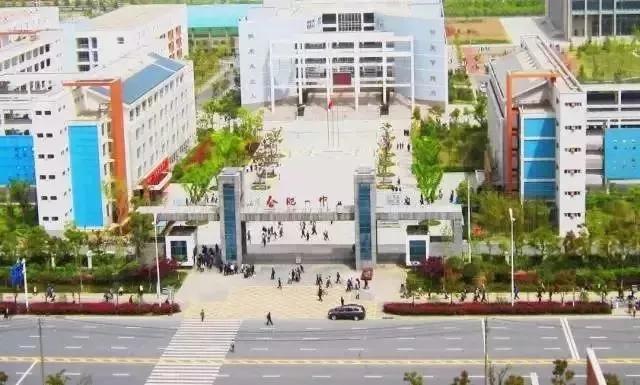 合肥最强的六所高中,合肥八中教育集团翡翠中学第一名