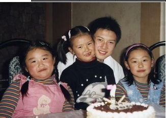 张常宁与张晨是同父异母吗,张常宁和哥哥是同父异母