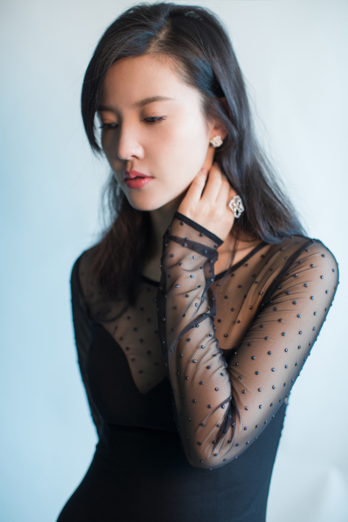杨子姗青春装照片,杨子姗休闲甜酷写真图片