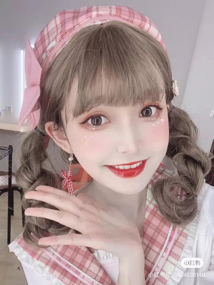 优雅lolita系妆容,复古英伦风lolita妆容