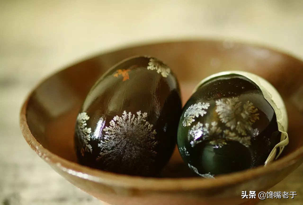 皮蛋买回来不要直接就吃,买皮蛋十大禁忌