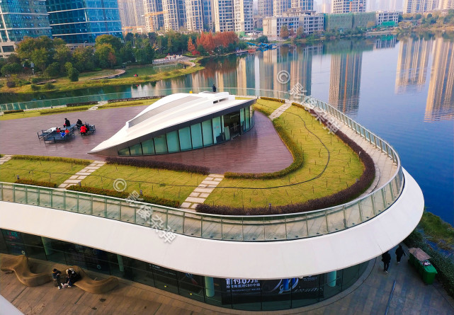 网红长沙隐藏着一个“岛”，造型“奇特”，顶层望远镜很“抢手”