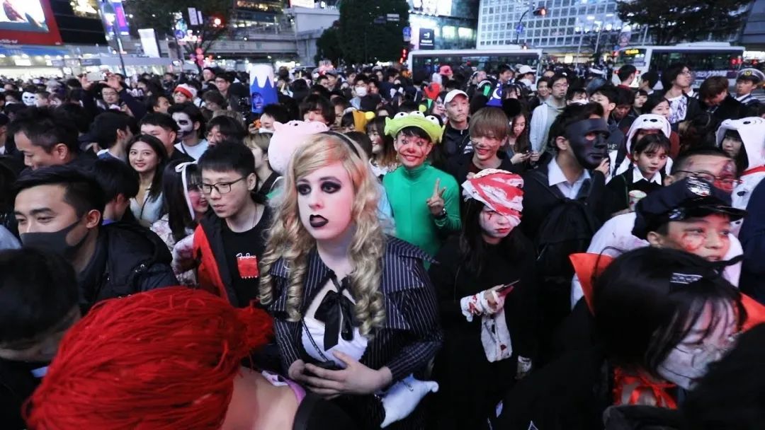 “警惕涩谷”！潮流圣地是如何变成“日本之耻”的？