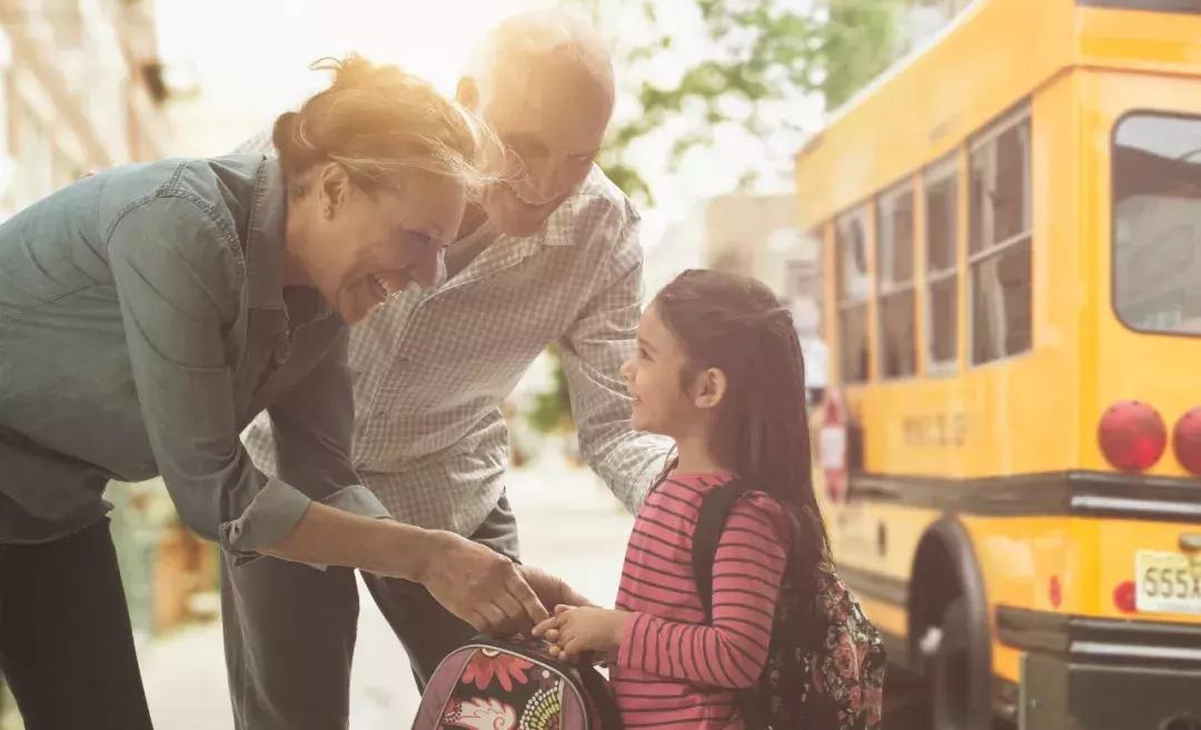 被视奸的中国儿童：“你的朋友圈，藏着100个恋童癖”