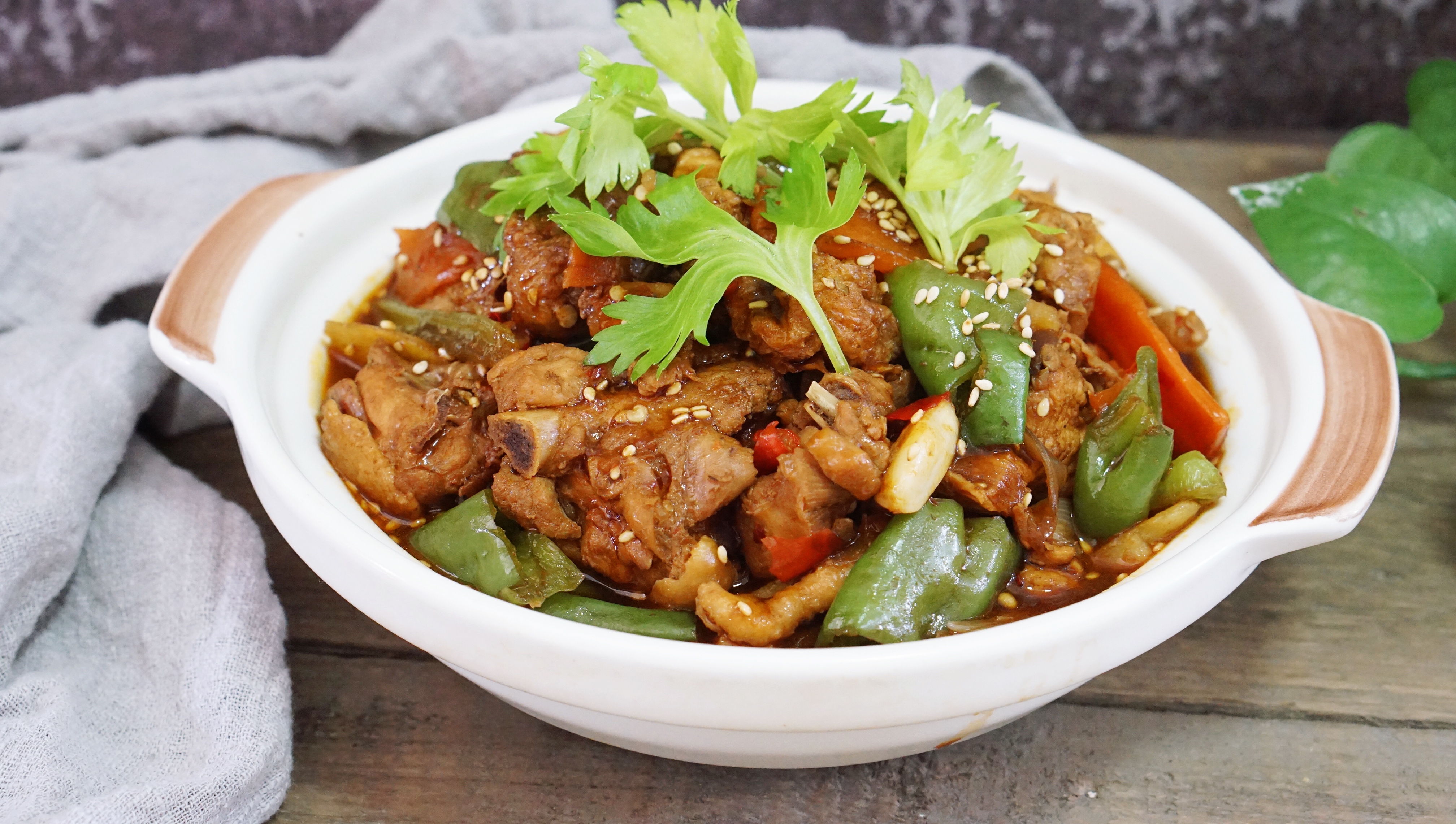 火遍大学城的重庆鸡公煲,全国连锁的重庆鸡公煲