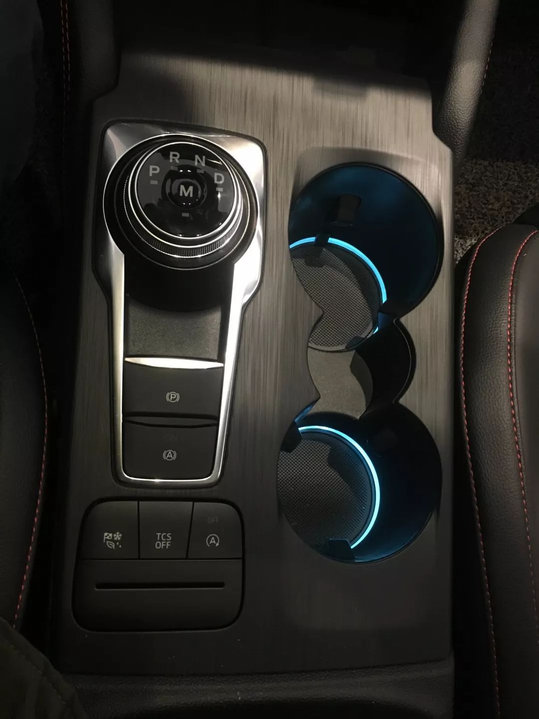 试驾小钢炮全新福克斯active,试驾新福克斯