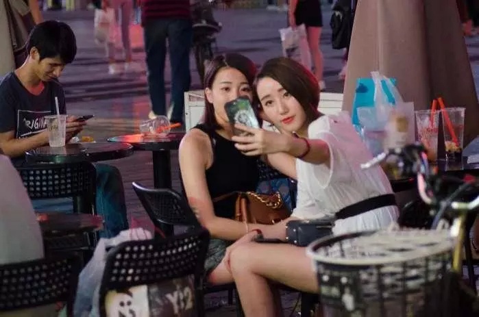 广州十三行女装十五元一件,昌岗十三行