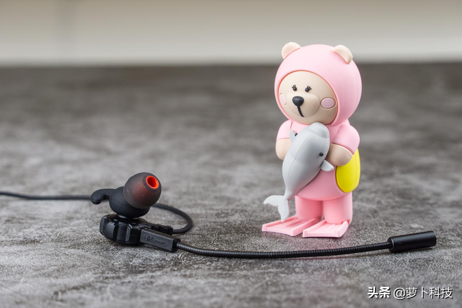 物理外挂入耳耳机,物理外挂电竞耳机