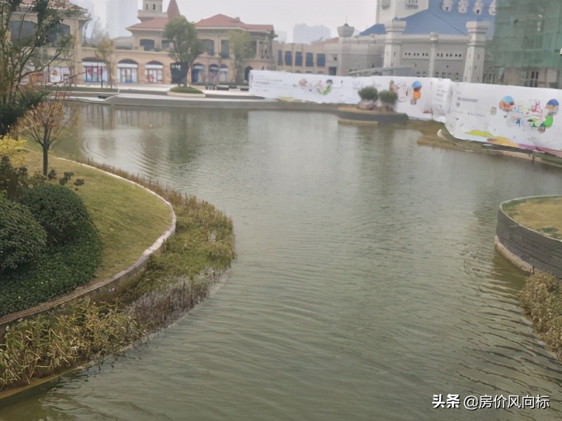 新乡市5-10年房龄，二手房挂牌价6785元，共计146个小区