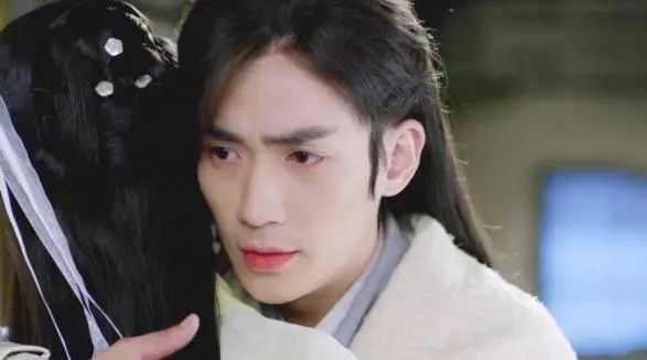 演员朱一龙不忘初心砥砺前行,朱一龙对演员工作始终保持敬畏