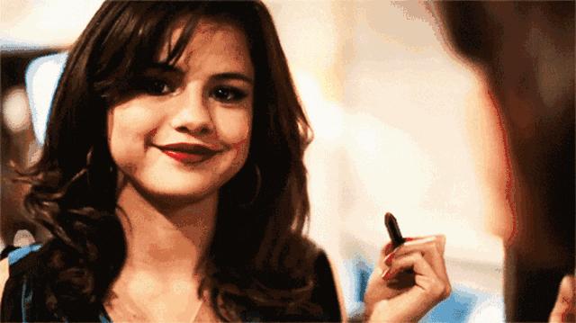 化妆的女生一般是什么工作,为什么化妆的女人好看