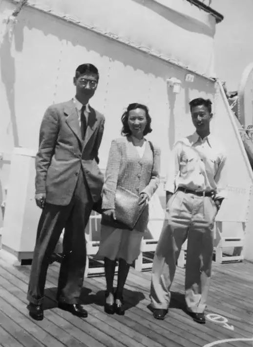 50年前的今天，他用自己的生命护住一份绝密文件！22天后，中国靠它震惊了世界！