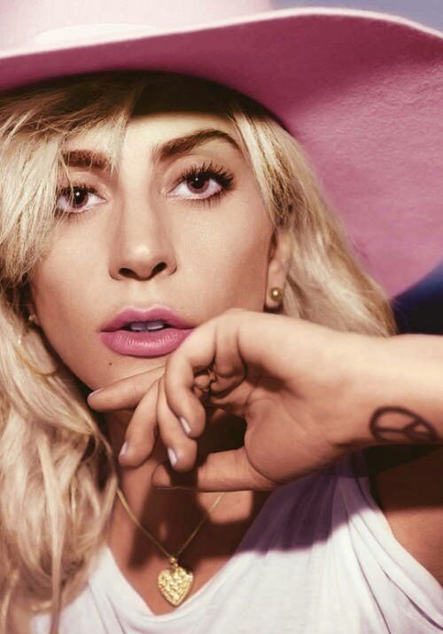 ladygaga洗尽铅华,洗尽铅华结婚