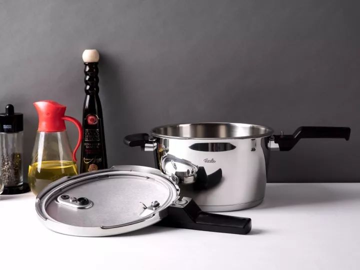 11.11超级团丨德国人做的高速快锅，10分钟两道硬菜同时上桌！