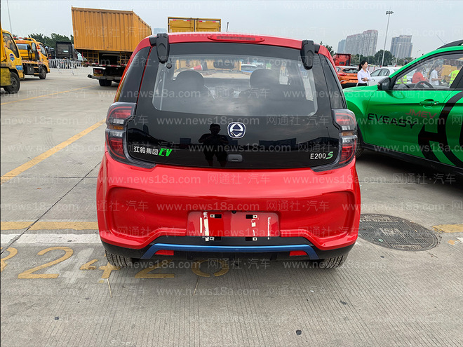 重磅新车抢先看！2018年广州车展展前探馆大合集