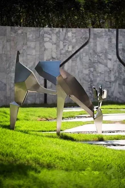 完美装饰效果图,小区园林点缀雕塑不锈钢