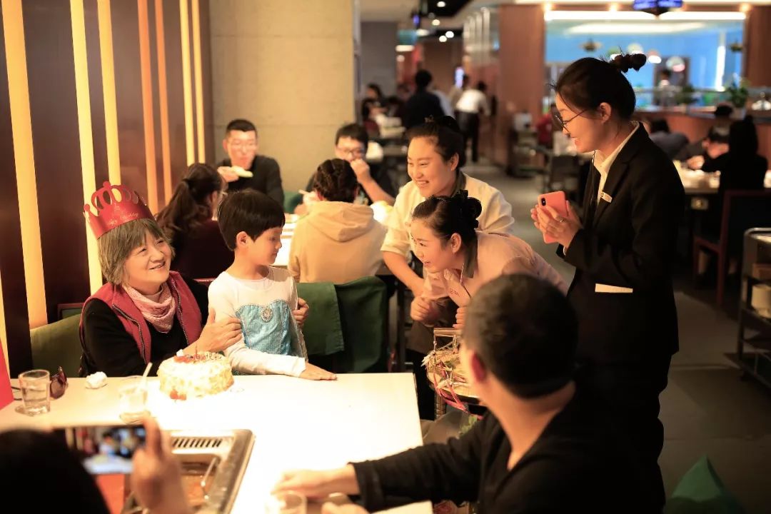 海底捞的女人们,海底捞系列女生