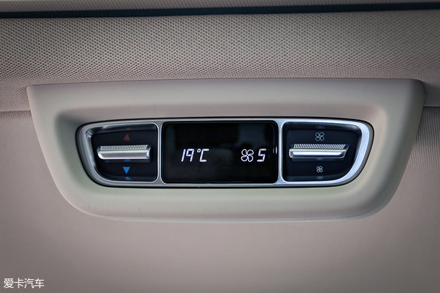 成都车展奔驰v260l尊贵加长版,爱卡汽车评分