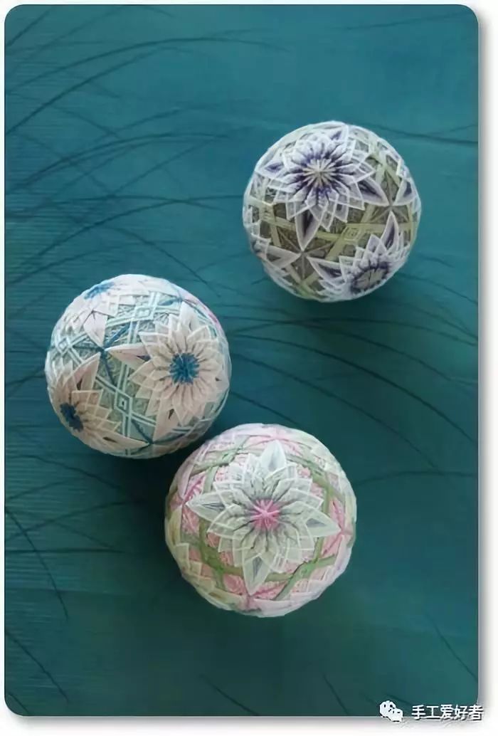 初雪飘下的日子，来缠一个毛线球吧