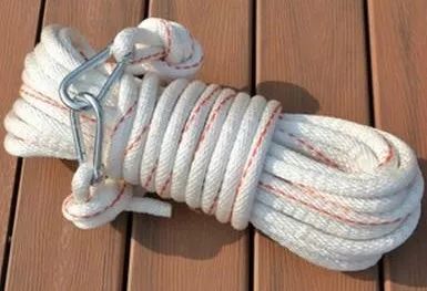 杭州一小区5楼着火7人消防车救援,杭州余杭最新发生的火灾