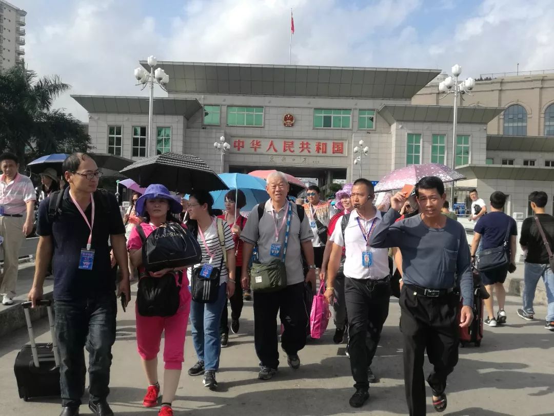 防城港和崇左是一个城市吗,广西崇左和防城港哪个城市好