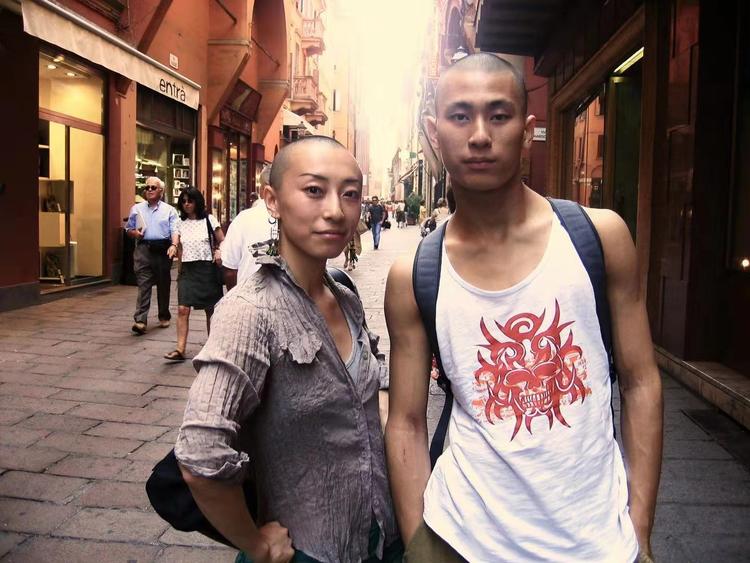 用舞蹈探索肉体自由的现代舞团“陶身体”，10年里经历了什么？｜100个有想法的人