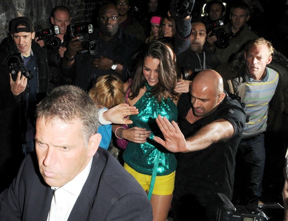 姊呮牴瀵瑰嚡鐗圭殑鐪嬫硶,姊呮牴绮変笣鎵硅瘎鍑壒