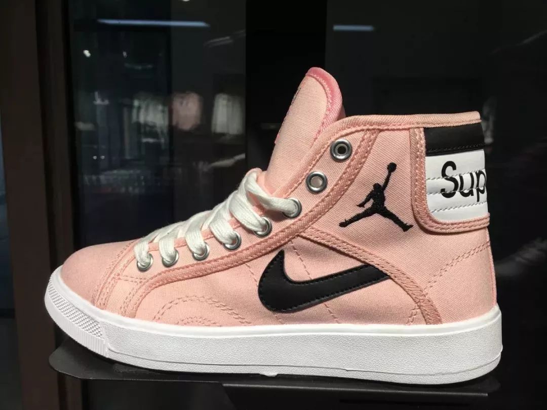 阿迪耐克加厚长款羽绒服捡漏,阿迪达斯羽绒服700元能买到真的吗