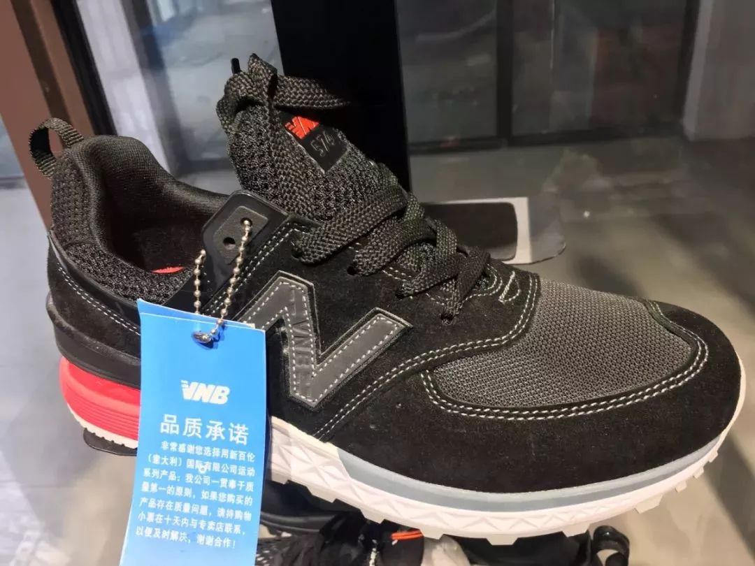 阿迪耐克加厚长款羽绒服捡漏,阿迪达斯羽绒服700元能买到真的吗