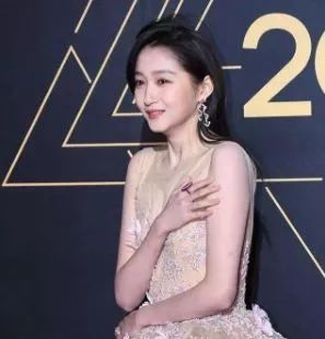 张柏芝第三胎引发关注,张柏芝三胎风波后首晒照