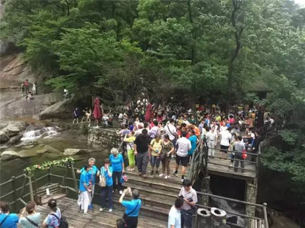 大别山二日游天堂寨,大别山上的天堂寨