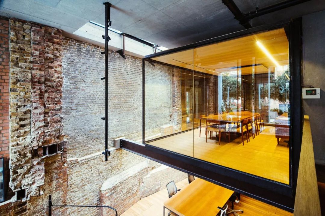 高端公寓烂尾楼,烂尾楼带来的惊喜