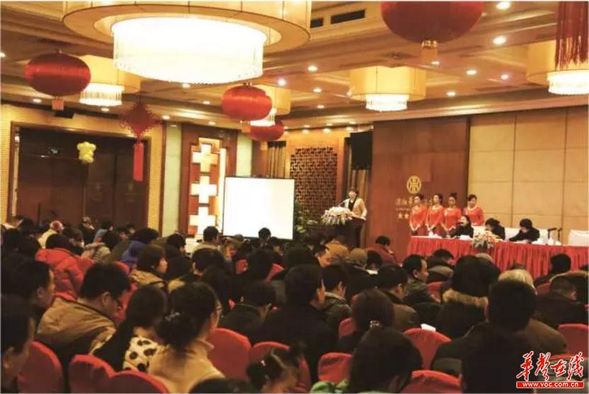 刘晨接受采访,新京报记者刘晨