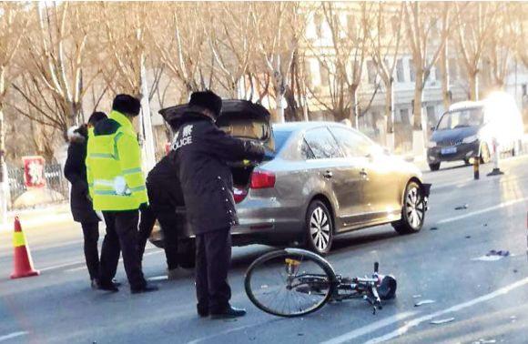 「本地新闻速读」课时未用完，想退钱却出了问题，家长质疑“派特森”退费不合理！