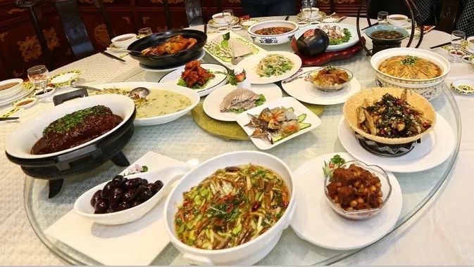 给2019加点新鲜料！老底子年味儿又翻红：品年菜、购年货、赶庙会……这座江南名城里年趣正无穷！