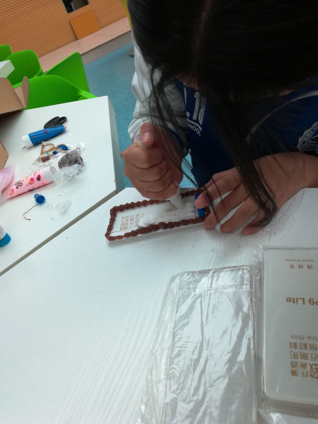 手工手机壳制作套装,用旧衣服制作手机壳