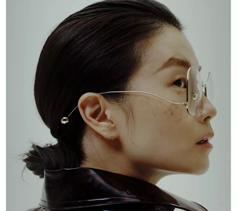 明星都爱Ta的眼镜，但其实Ta是个时装品牌