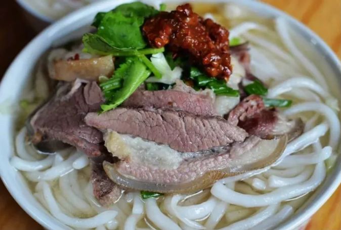 夕阳下的会理古城,漫步古城静谧清晨