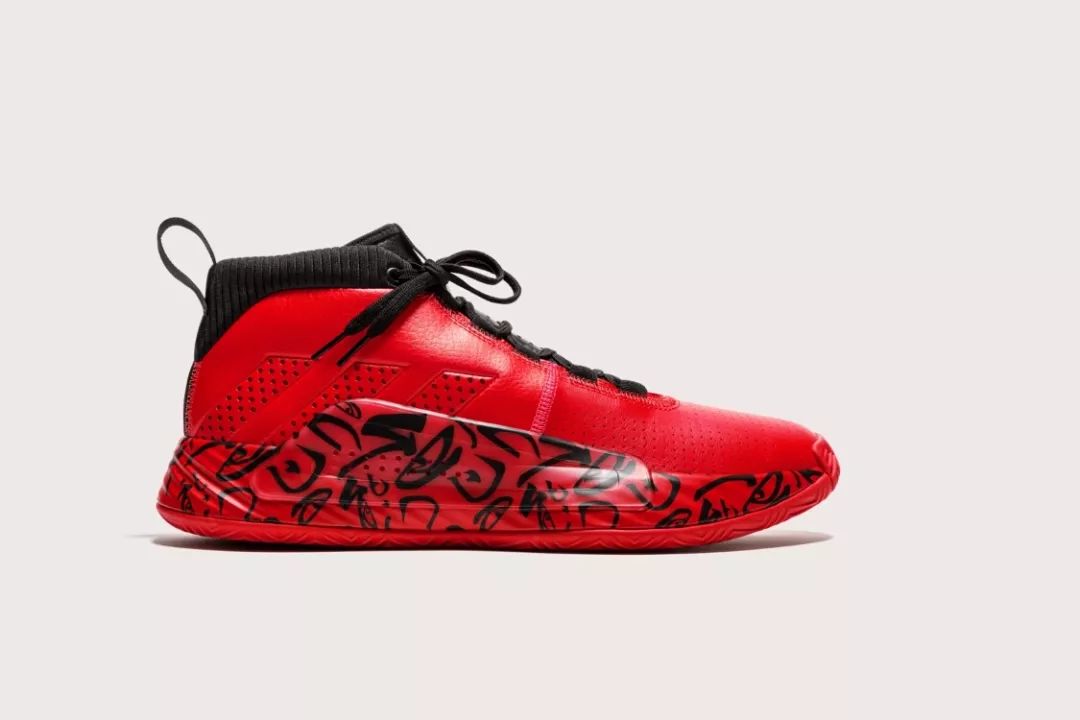 adidas历年新年限定鞋,今日球鞋上脚nba欧文