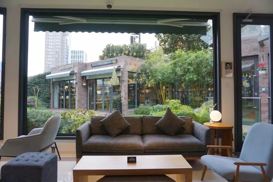 旅行/阅读/小众设计……逛逛这些能满足你精致生活幻想的美学概念店