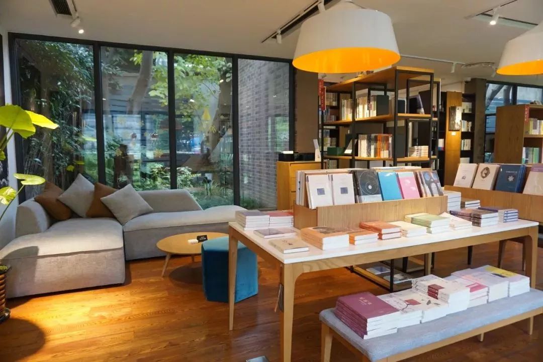 旅行/阅读/小众设计……逛逛这些能满足你精致生活幻想的美学概念店