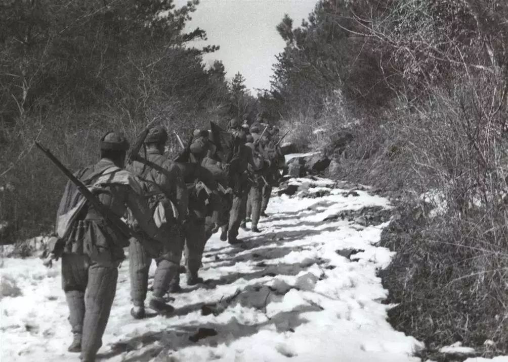 让3任司令震惊！这支“天下无敌”的部队，嘲笑中国*队军**“不怎么样”，打起仗来太可怕了……