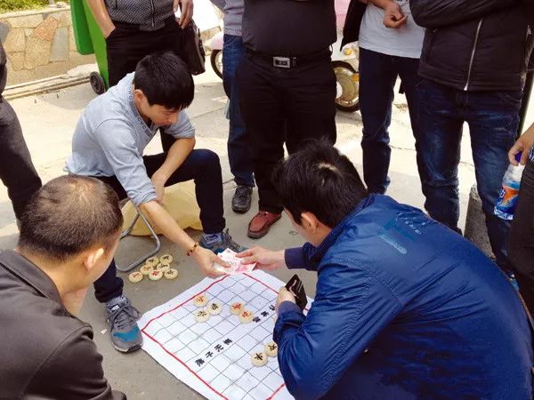 盘点街头常见的五大骗局,常见的6种街头骗局大揭秘