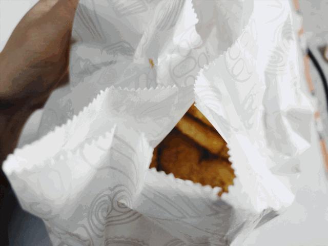 上海滩市中心，竟然藏着一条有洋房故居有老字号有咖啡店有酒吧的网红老马路