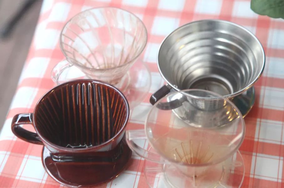 手冲滤杯过程,冲滤杯怎么挑选